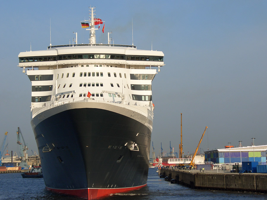 Queen Mary 2...