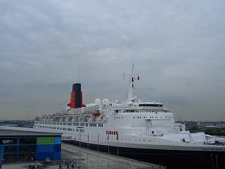 Queen Elisabeth 2